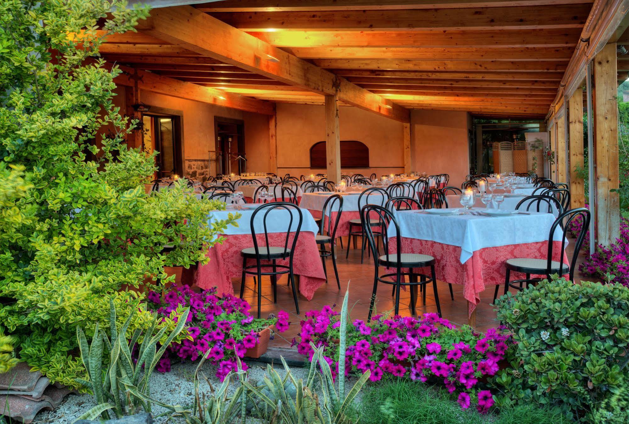 Agriturismo Biologico Corte Aragonese Santa Maria di Licodia Εξωτερικό φωτογραφία