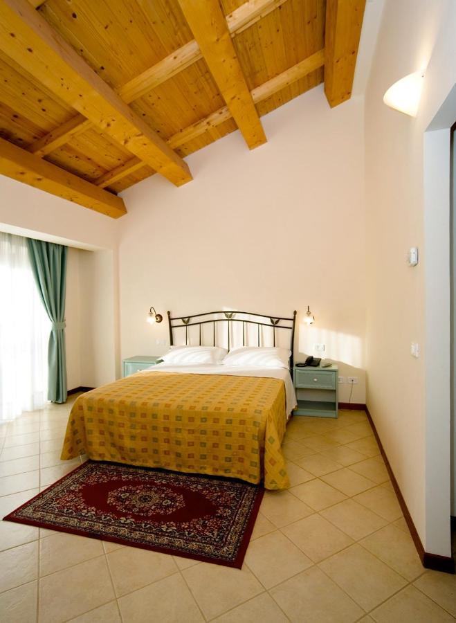 Agriturismo Biologico Corte Aragonese Santa Maria di Licodia Εξωτερικό φωτογραφία
