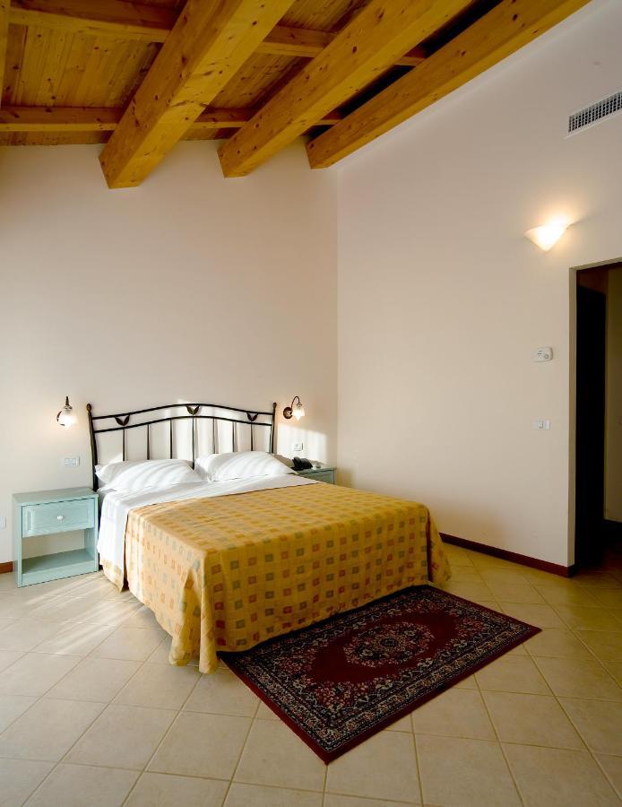 Agriturismo Biologico Corte Aragonese Santa Maria di Licodia Δωμάτιο φωτογραφία
